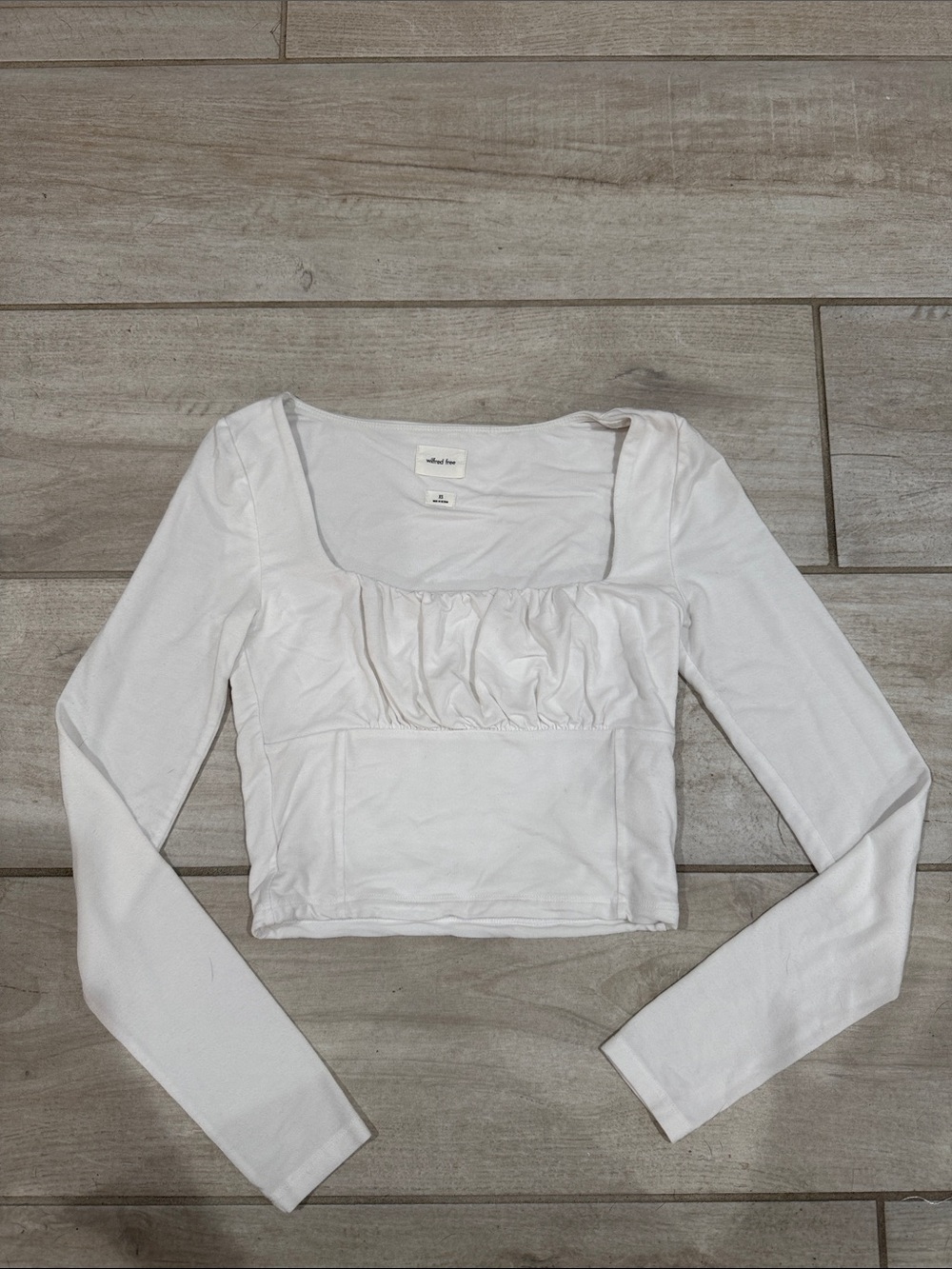 Wilfred White Square-Neck Long Sleeve Crop Top